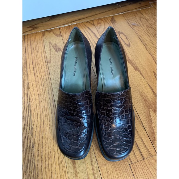 Naturalizer Leather Closed Toe Platform Heels Brown Size 7 - Picture 2 of 5